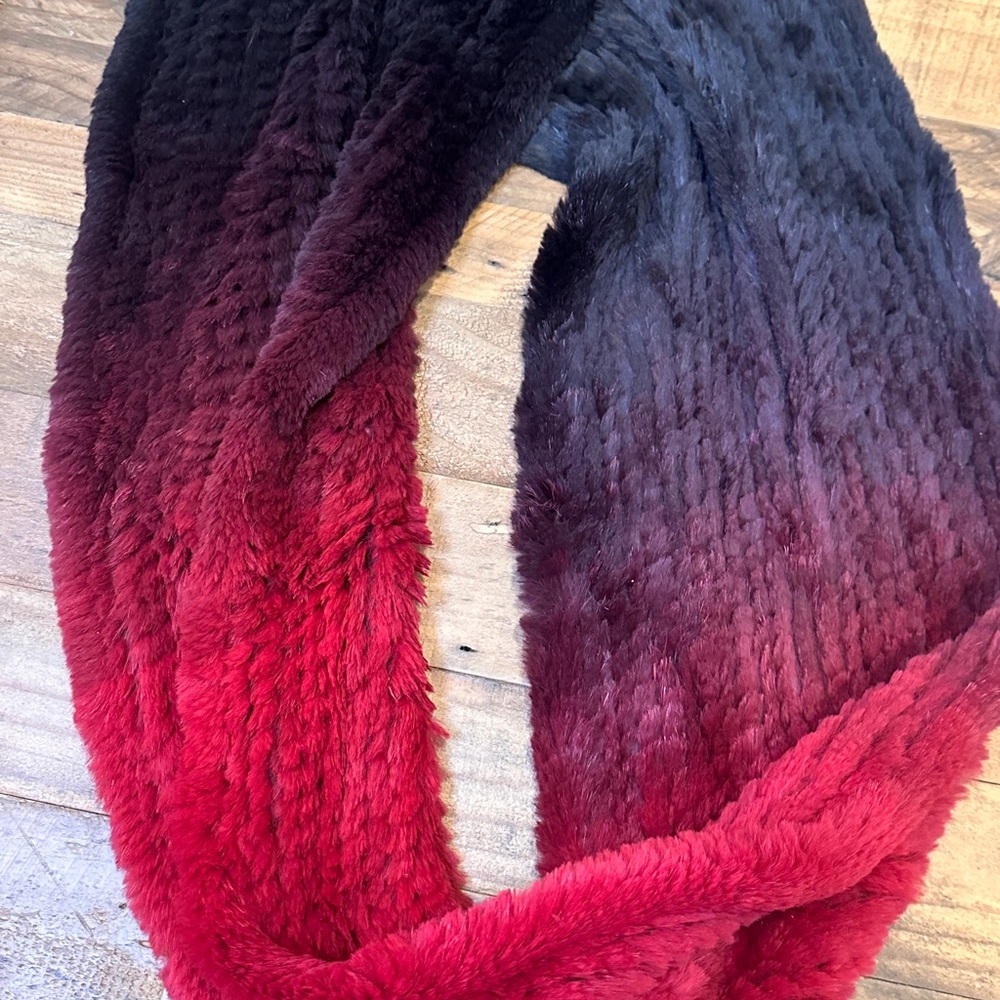 Faux Fur Ombre Scarf in Red and Black